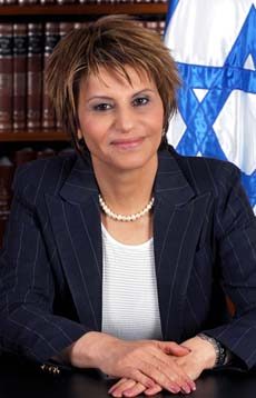 דליה איציק