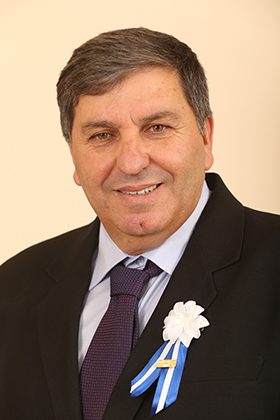 דניאל עטר